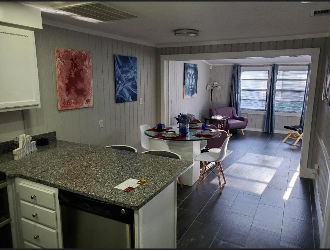 Beautiful Cottage Near Lake Louisa & Mins From Disney, Vehicle Rental Available クレルモン エクステリア 写真