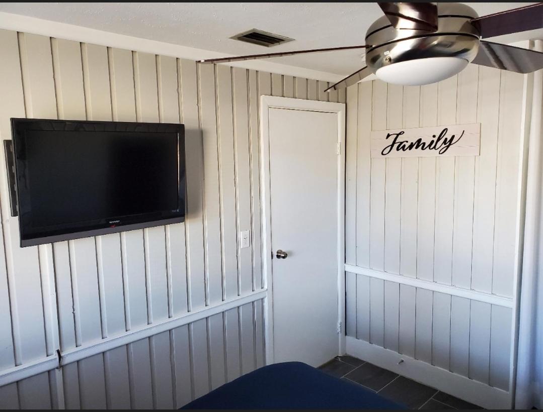 Beautiful Cottage Near Lake Louisa & Mins From Disney, Vehicle Rental Available クレルモン エクステリア 写真